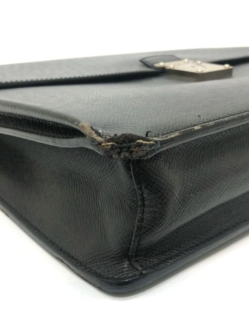 Louis Vuitton Business Bag Neo Robusto 2 Taiga Leather Ardoise Black